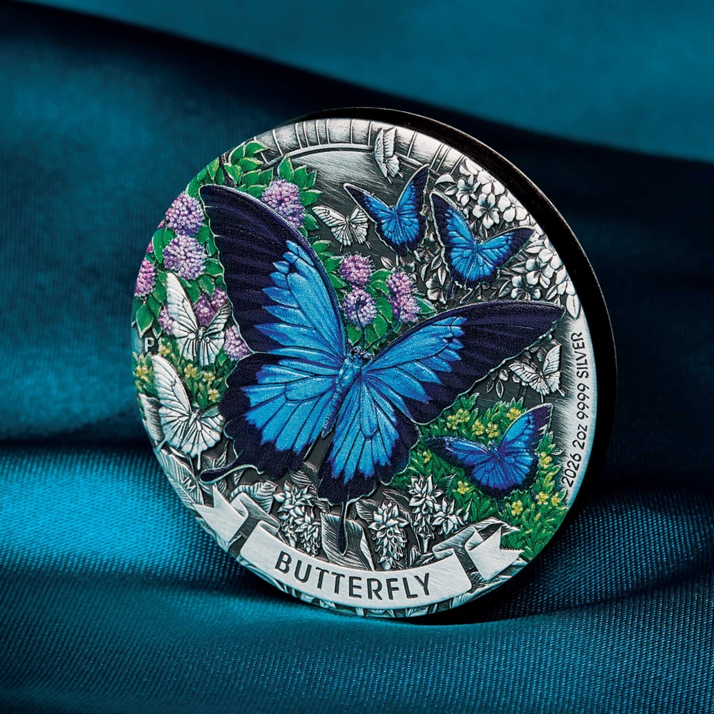 Stříbrná mince „Butterfly 2026“ o hmotnosti 2 oz s patinovaným povrchem a barevným provedením